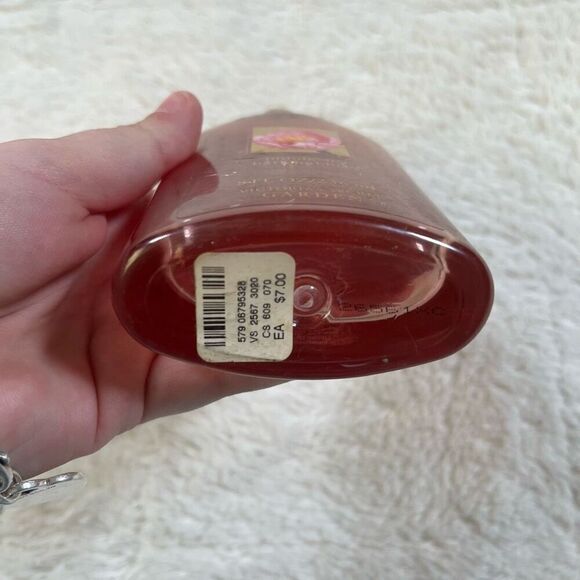 Victoria's Secret Garden My Desire Indulgent Bath Bubbles 8 oz - Picture 2 of 3